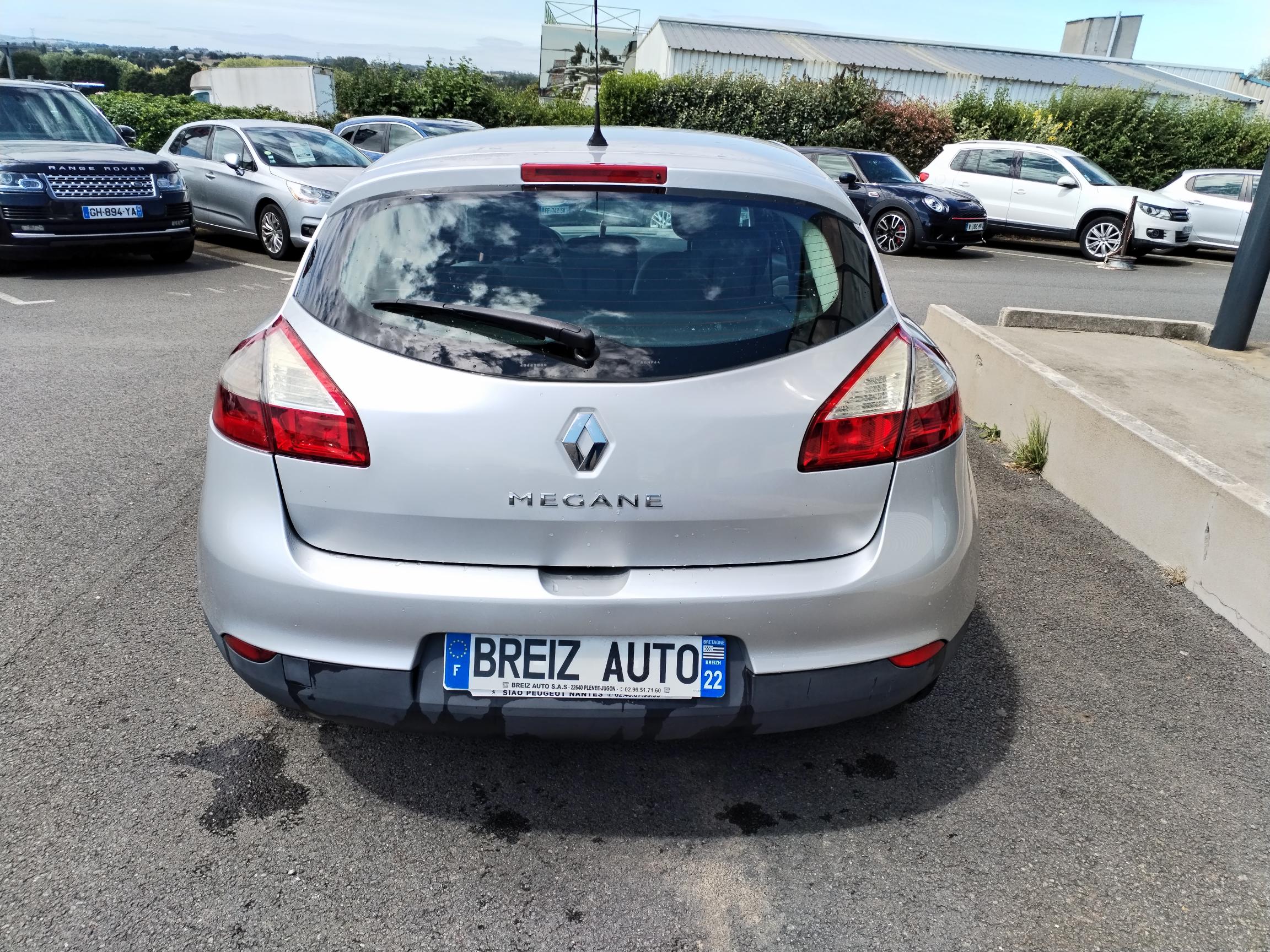 RENAULT  MEGANE III               